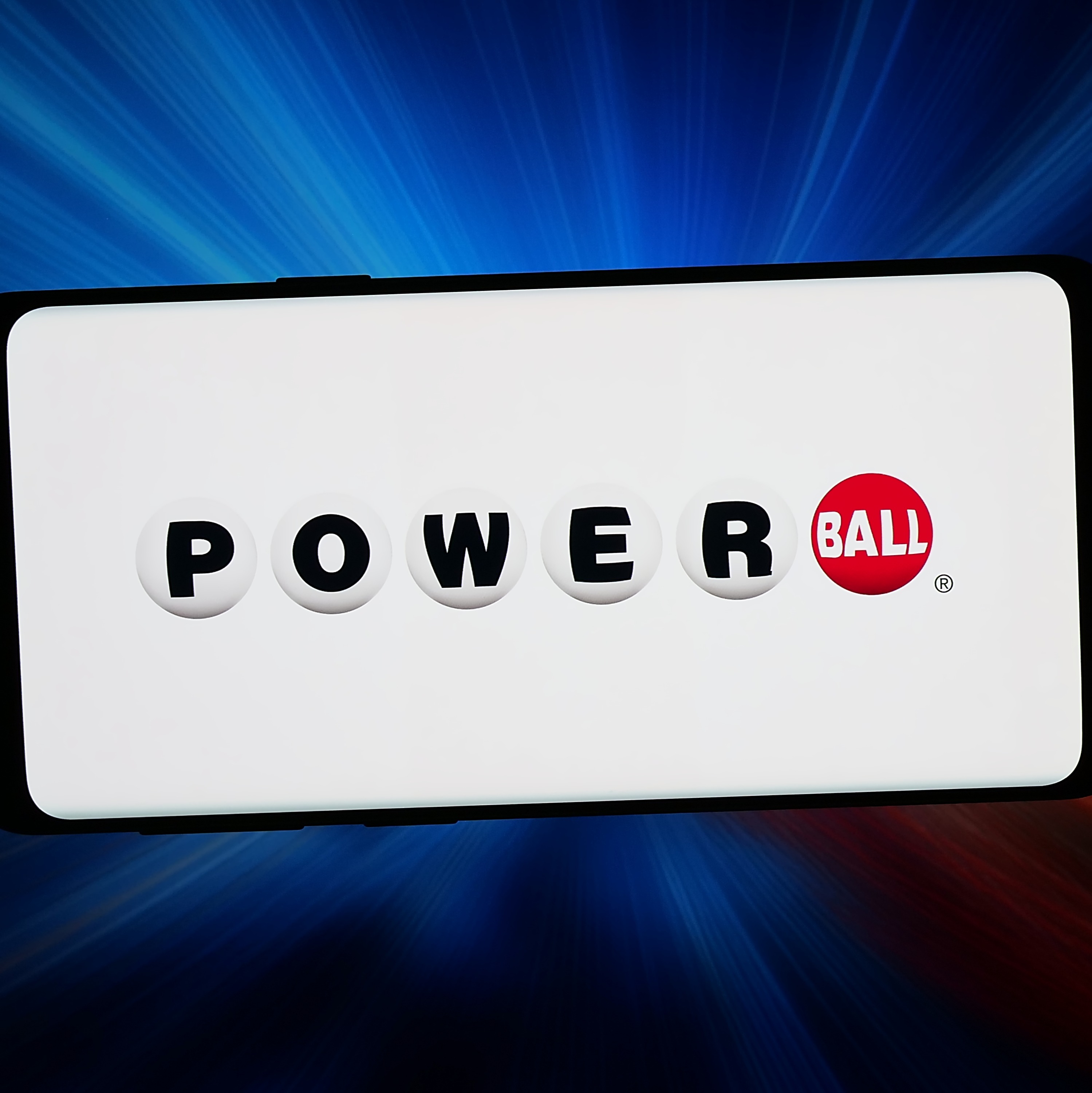 Powerball jackpot rises to $975 million. Odds of winning are 1 in 292 million
