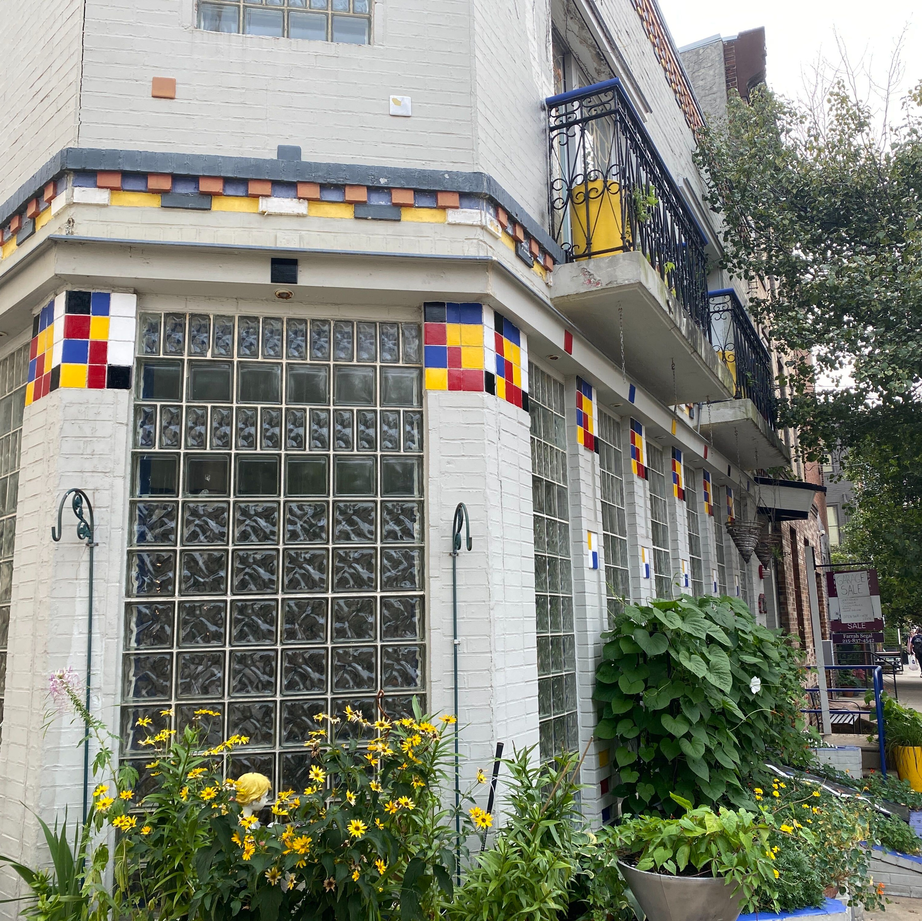 Residents get a glimpse inside iconic Queen Village home during estate sale