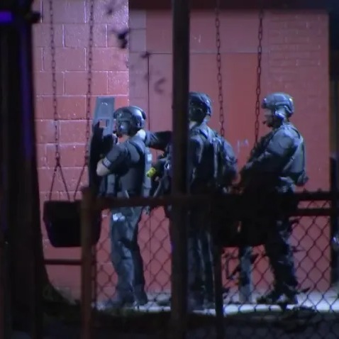 Man tunnels through rec center during North Philly police barricade