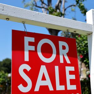 Survey: Majority of homeowners in biggest metro cities are overpaying mortgages