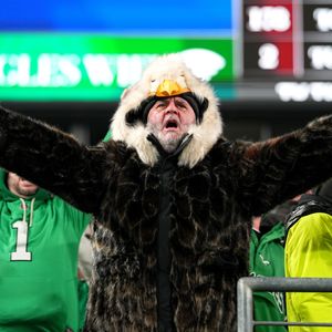 The Birds are back: fans celebrate the first Eagles game of the season in South Philly