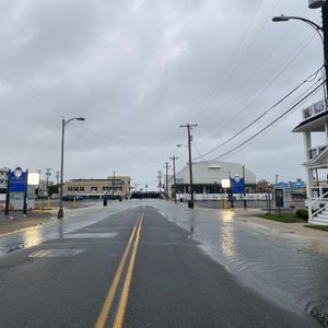Nor'easter slams into the coast, knocking out power and flooding streets