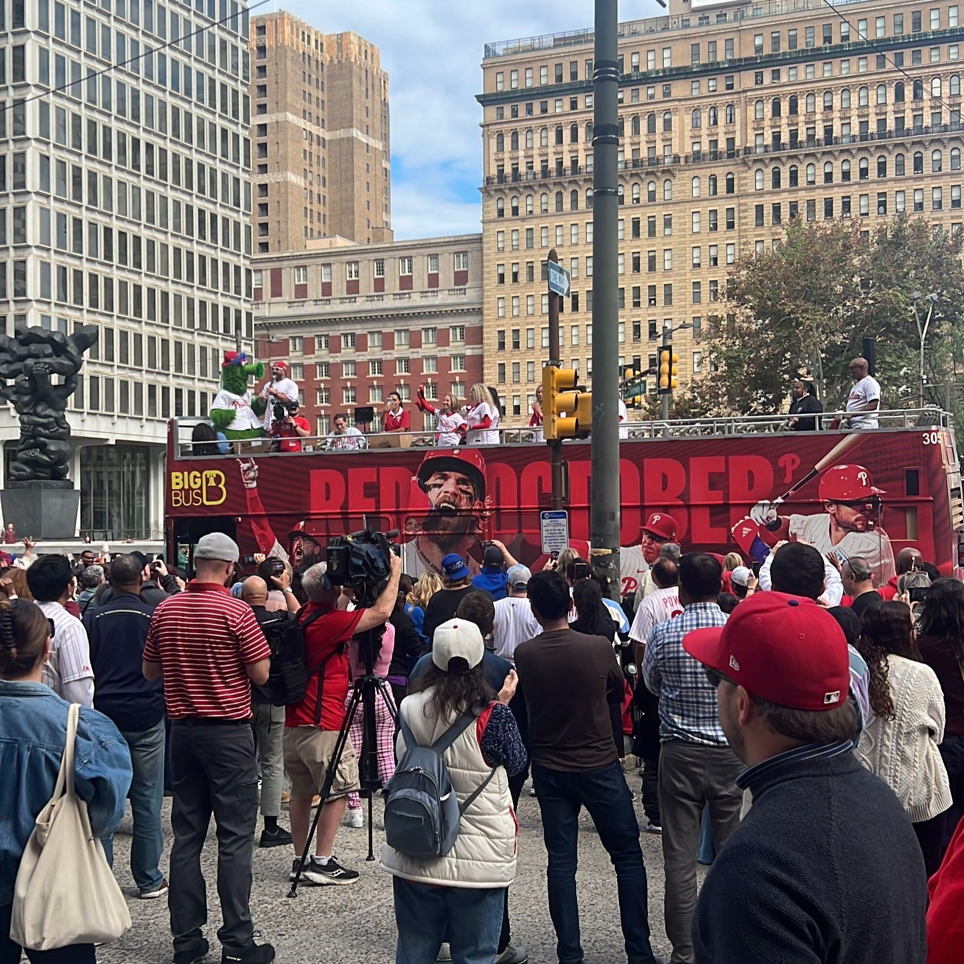 Phillies rally bus hypes up fans outside City Hall
