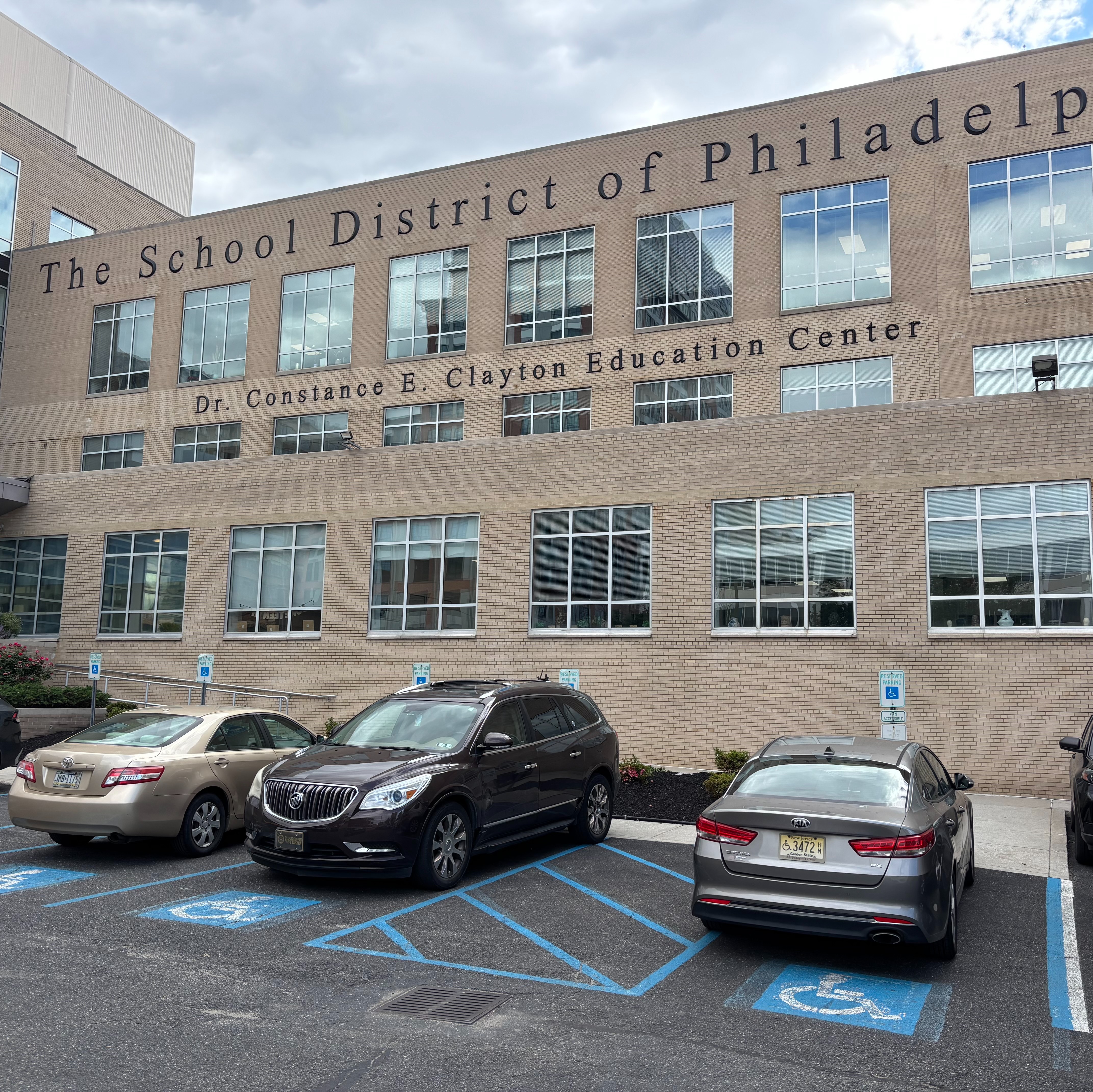 Philly school staffers canvass neighborhoods to drum up sagging enrollment before Oct. 1 deadline