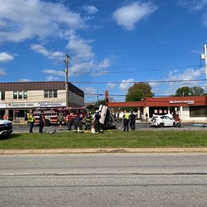 Violent car crash in Havertown leaves one dead, several injured