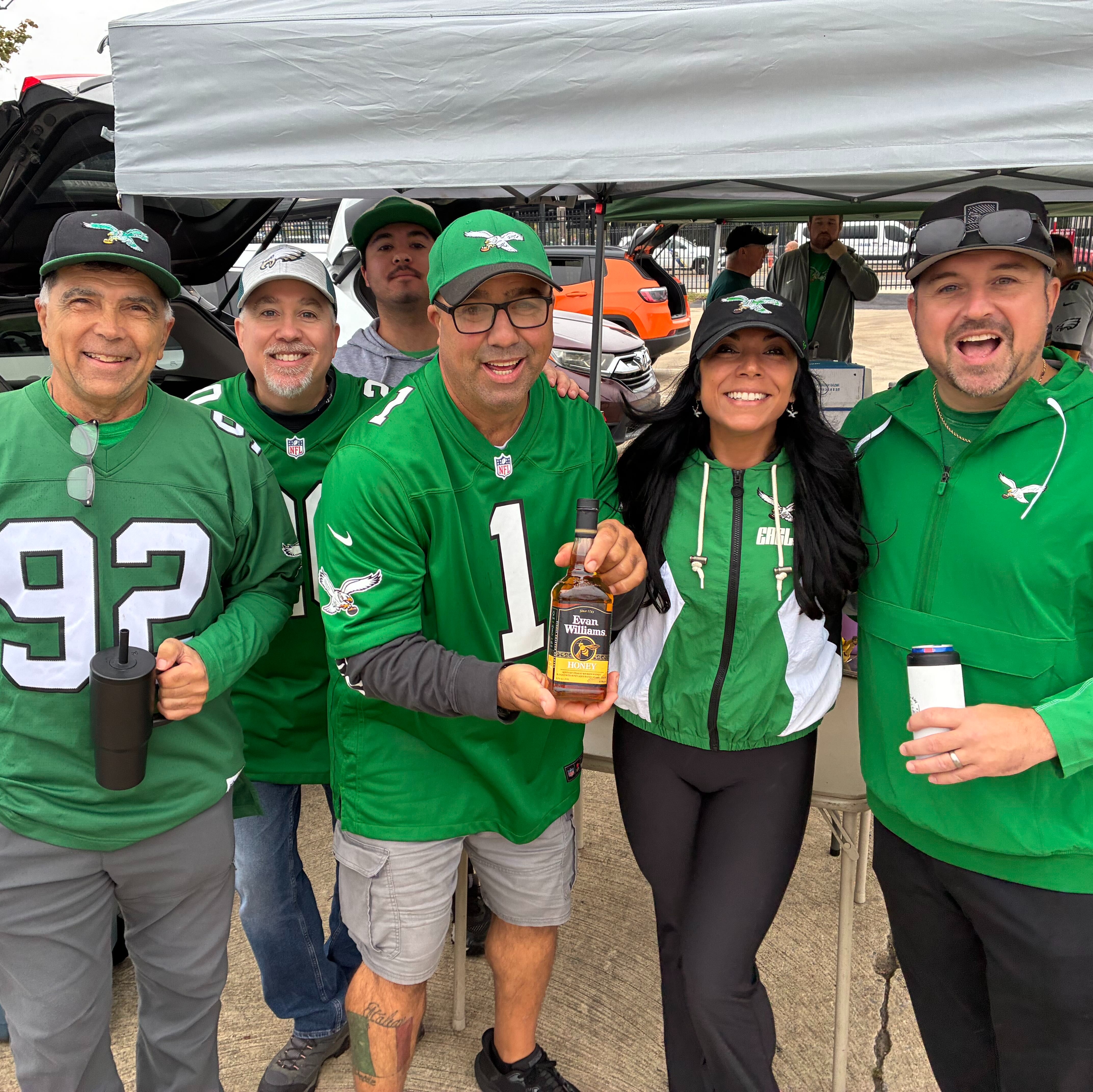 Eagles tailgaters navigate first day of new parking changes at the Linc