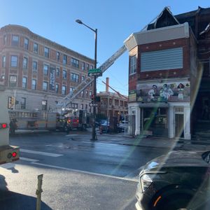 1 killed in West Philadelphia row home fire