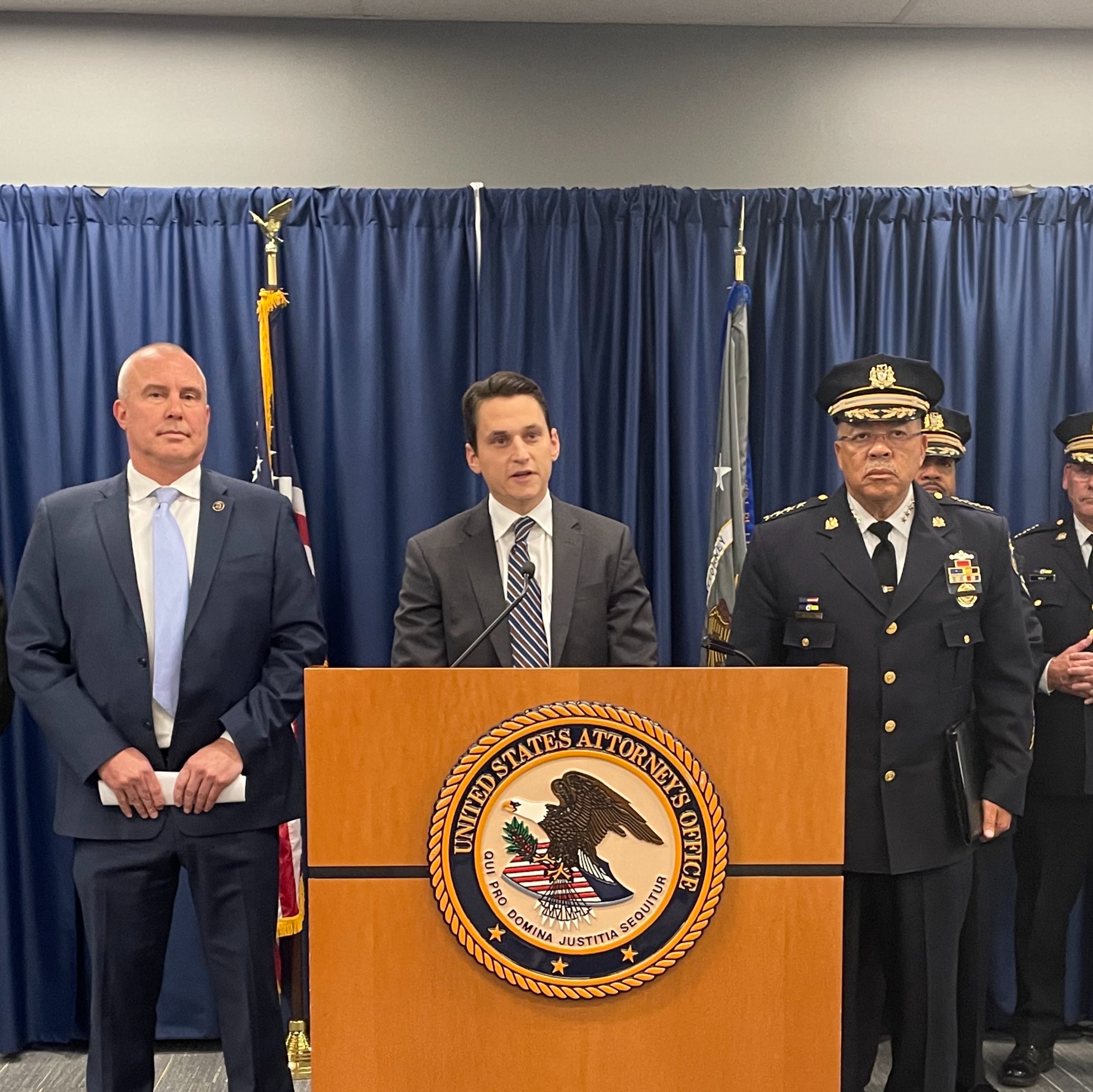 Man accused of killing Philly police officer indicted on federal firearms offenses