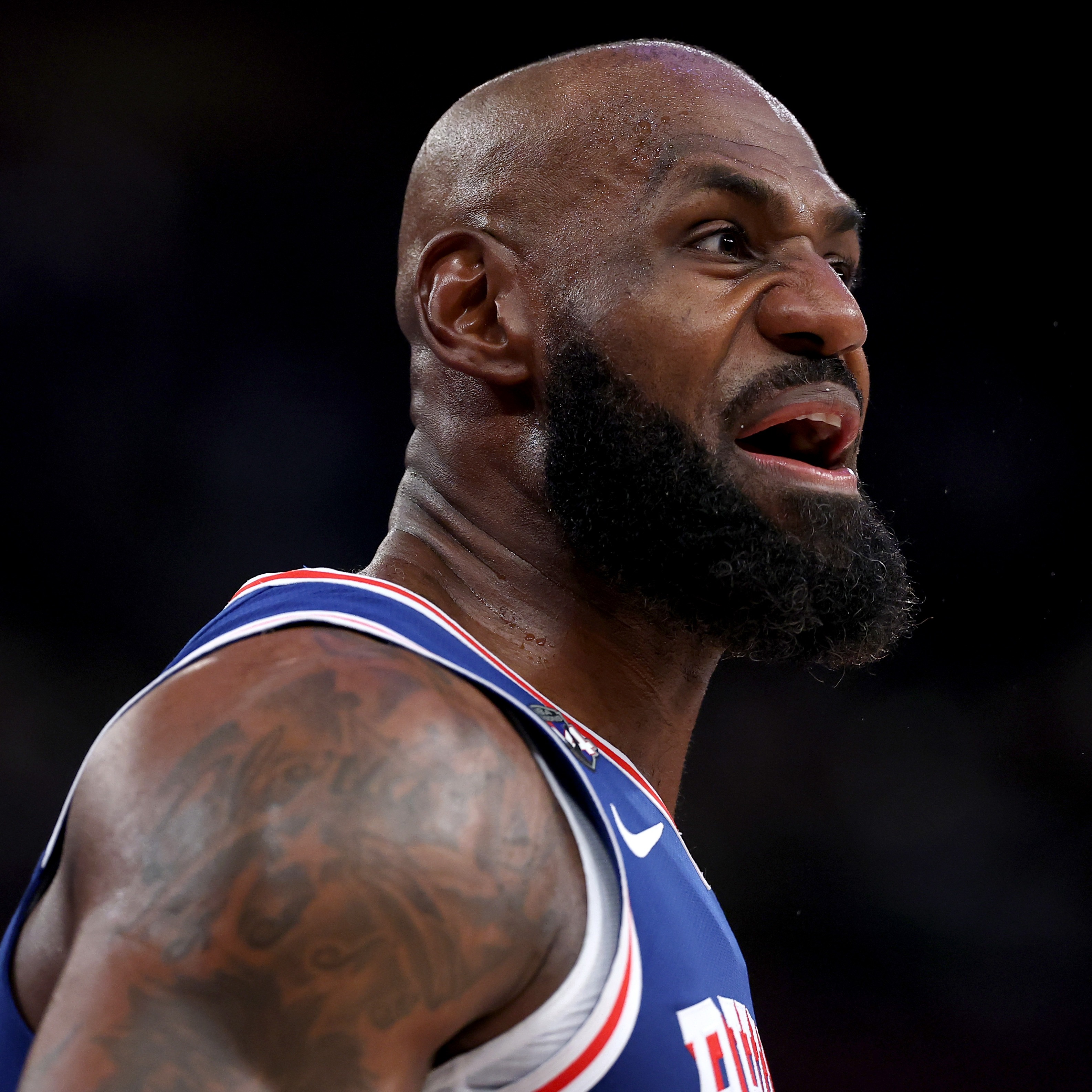 Trump blasts LeBron James for not standing still during national anthem