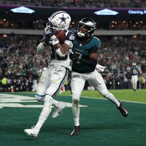Eagles fall to Cowboys 38-21, their fifth loss in a row