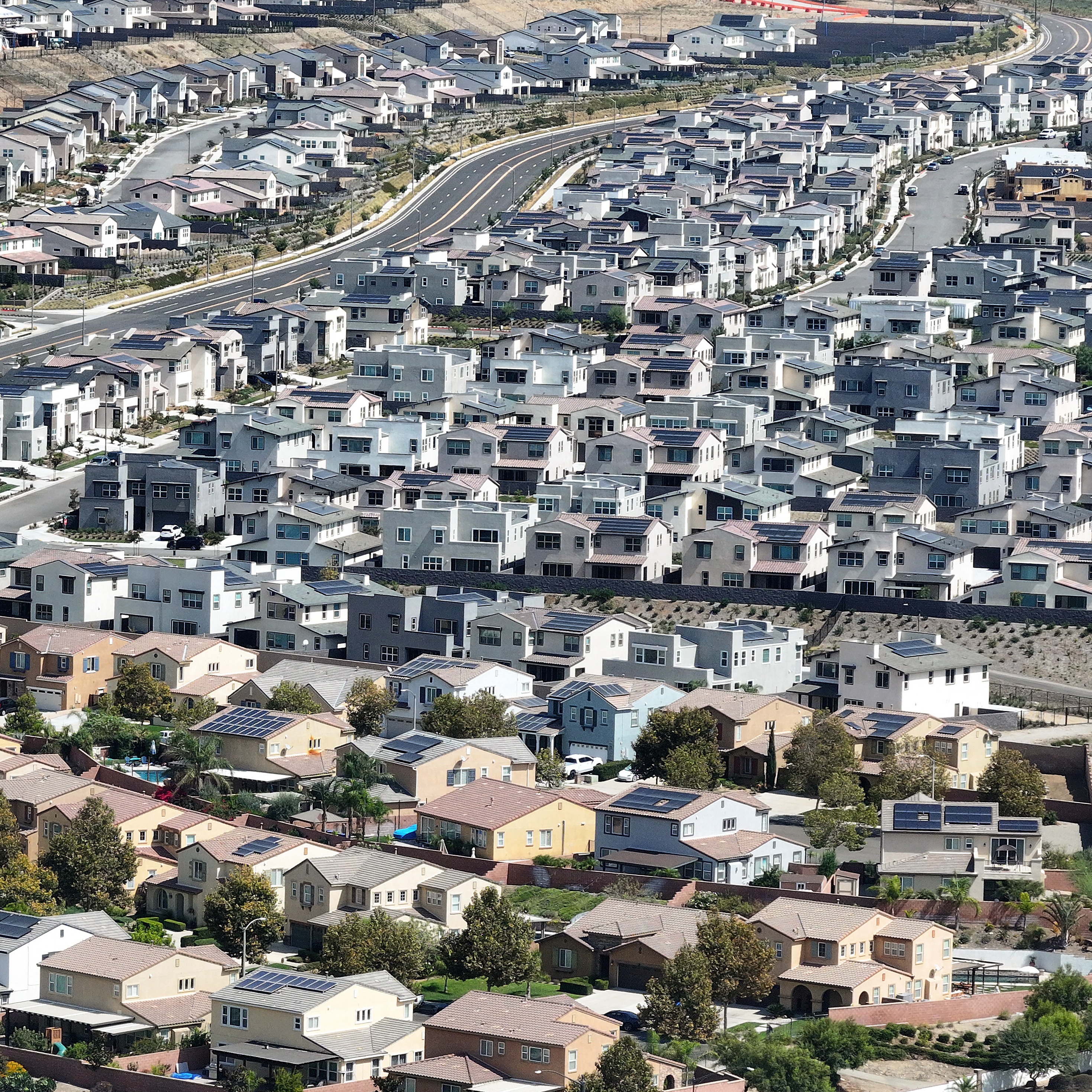 California's high cost of living is keeping the state from growing