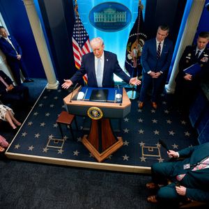 Trump threatens the lives of Iranians in latest social media post