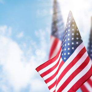 Hundreds gathered at Lands End to honor the sacrifice of war veterans