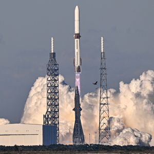 An explosive result to Blue Origin's rocket test setbacks Jeff Bezos' company