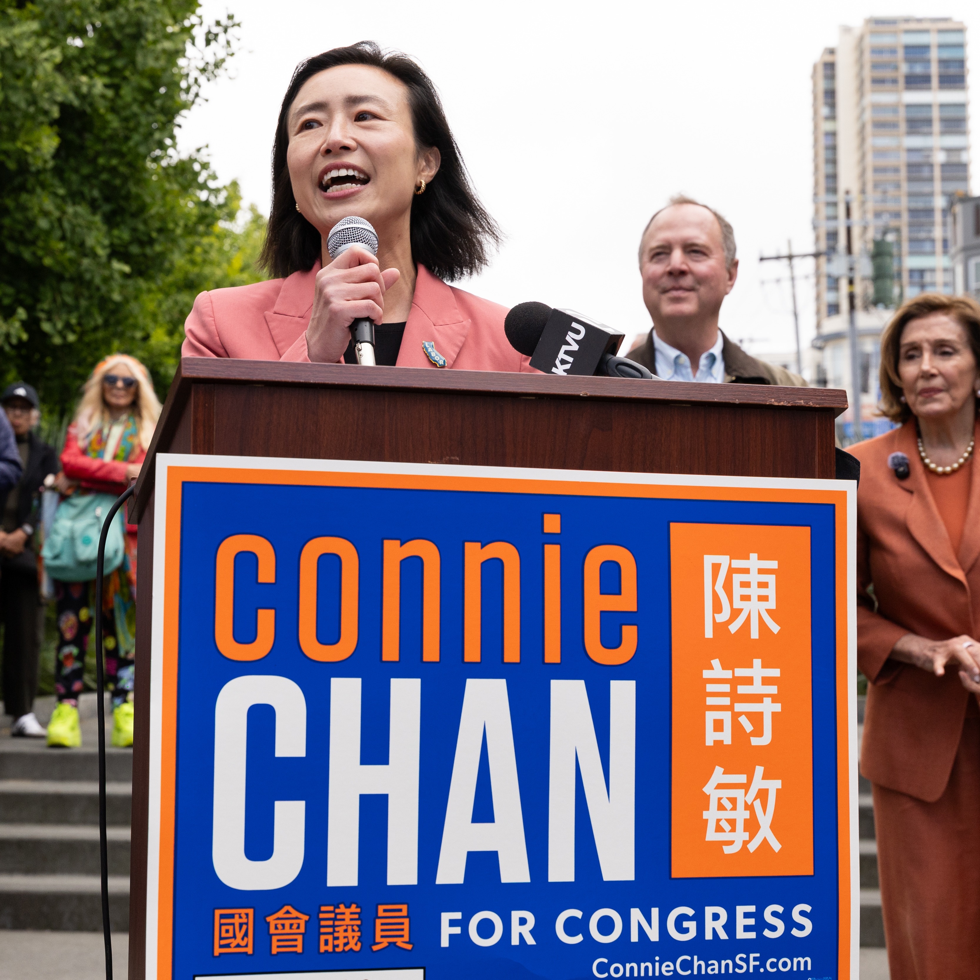 Saikat Chakrabarti backs Chan in bid to defeat Wiener for Pelosi's seat