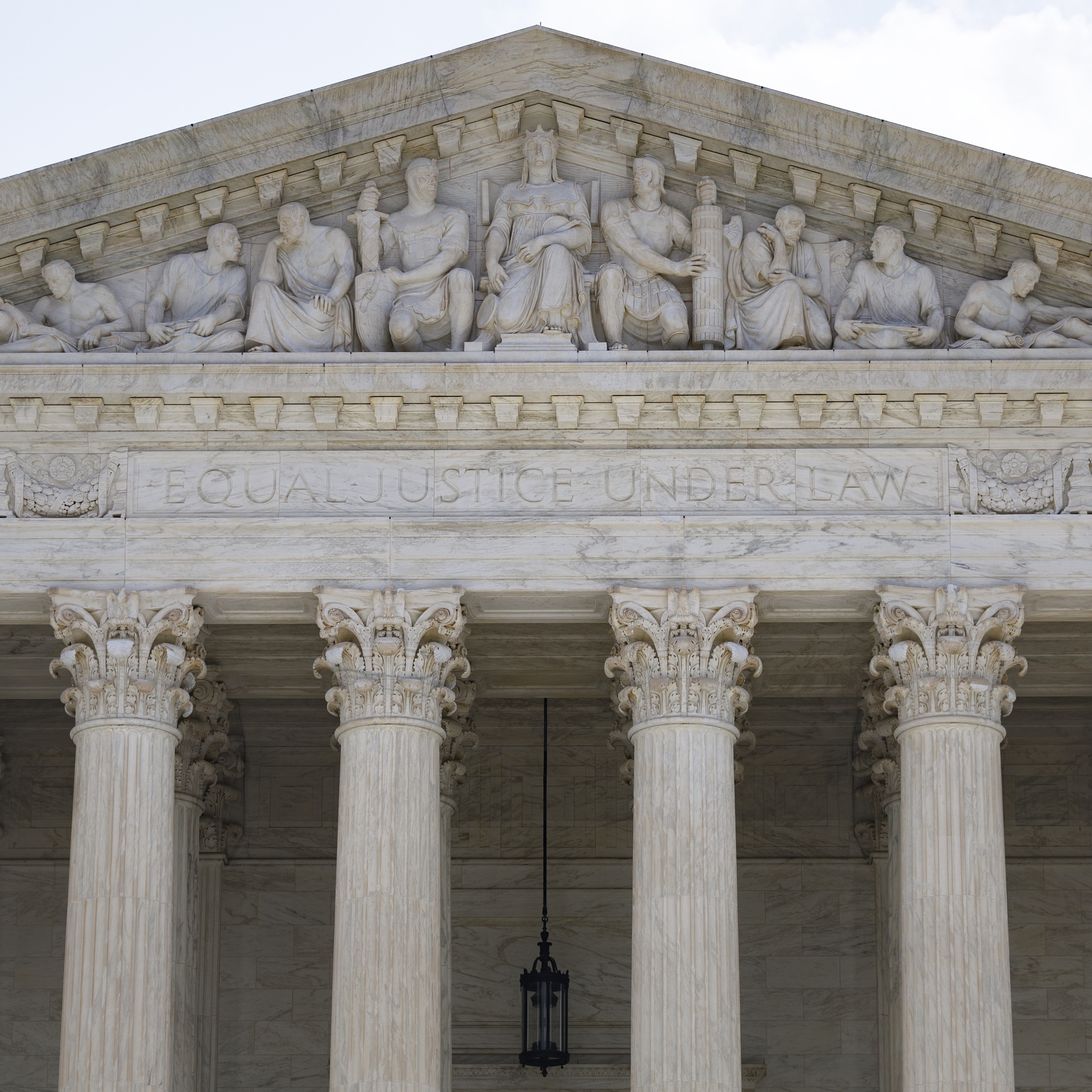 Supreme Court rules against long-standing limits on campaign spending