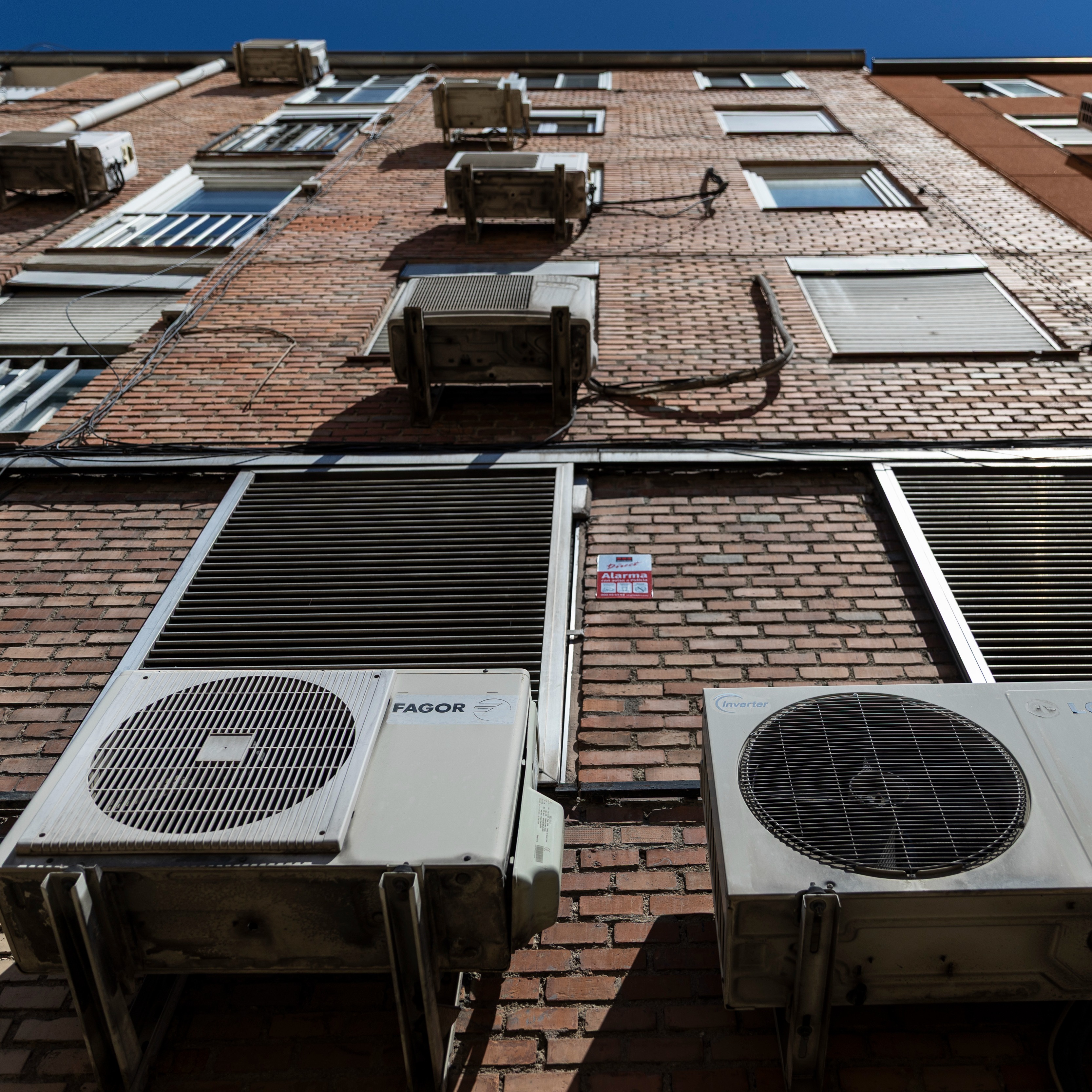 Many Europeans without air conditioning amid record heatwave