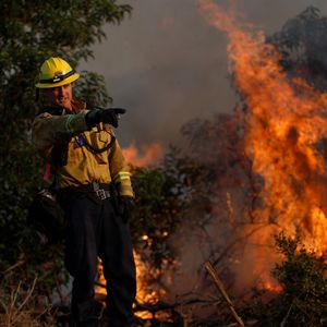 Woodside Fire burns in Sonoma County