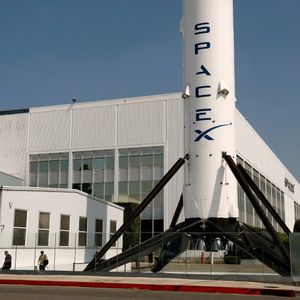 Part of a SpaceX rocket is on track to crash into the moon at 5,400 mph