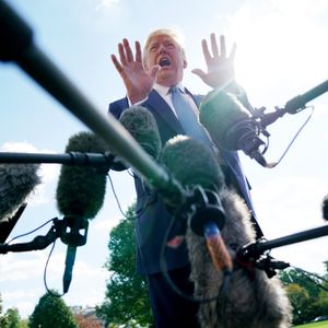 Trump favors Chinese journalists over CNN, MS NOW, and Politico reporters