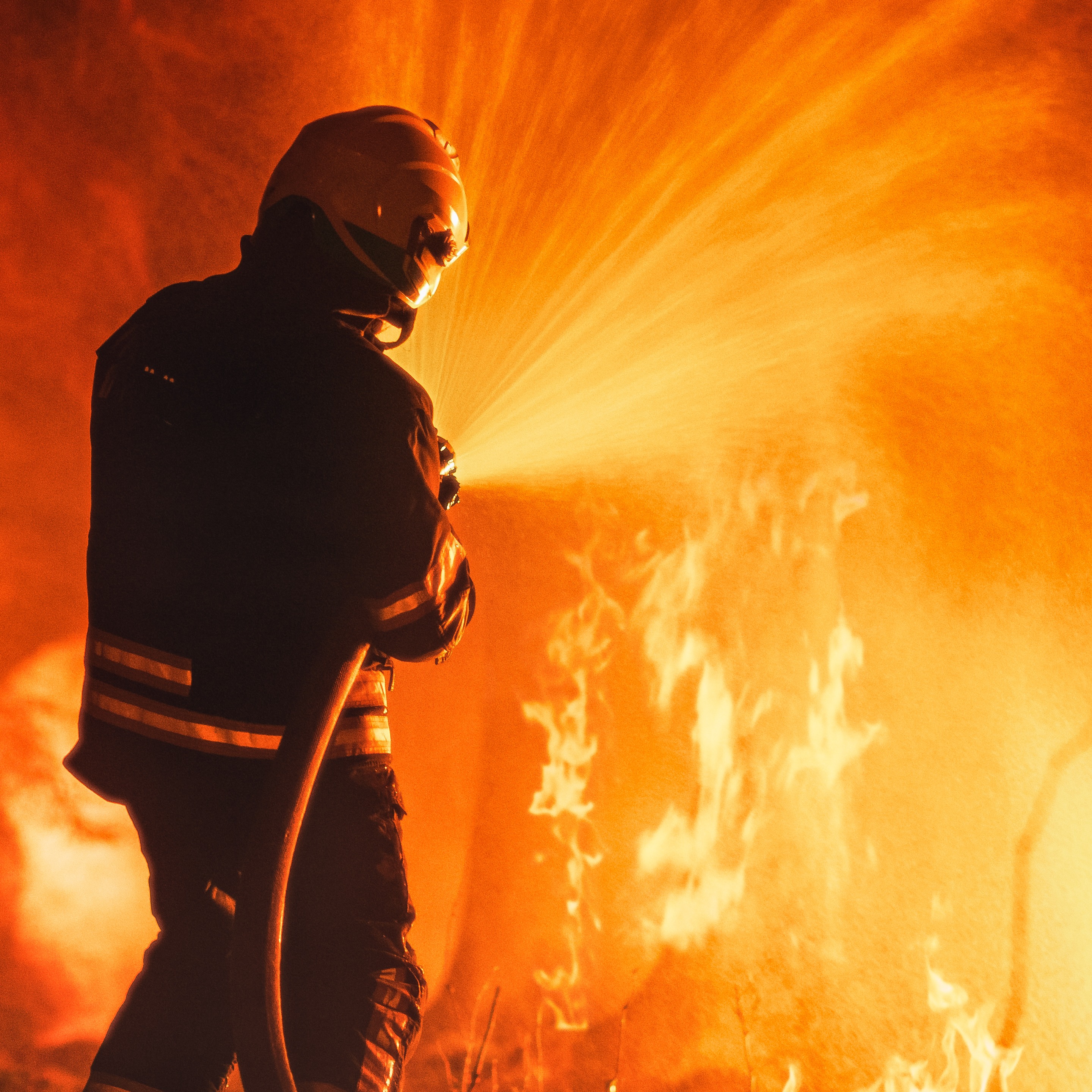 Firefighters struggle to battle raging Dome Fire in Yosemite National Park