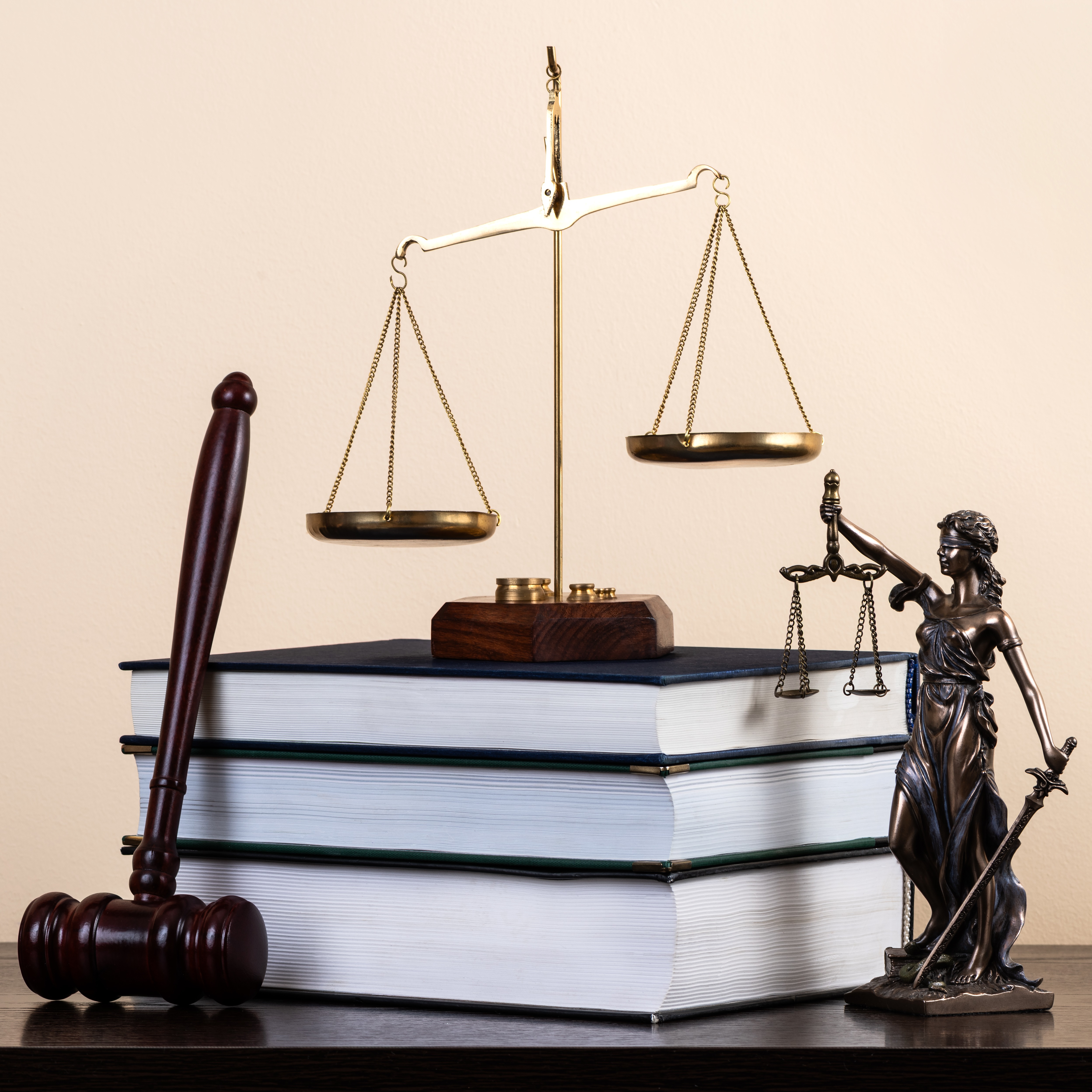 What does military law say about livestreaming executions?