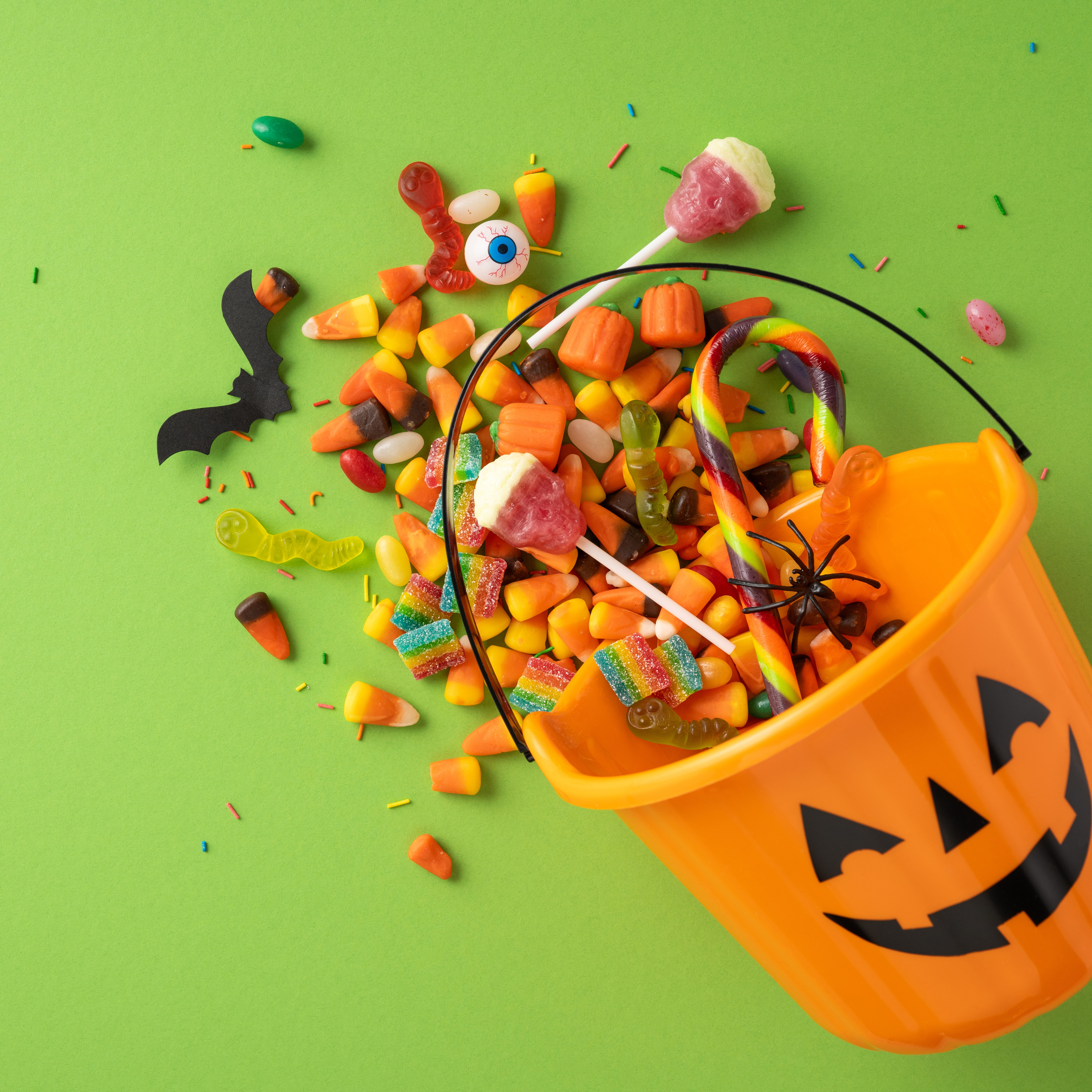 Oakland dental offices are giving kids money in exchange for candy