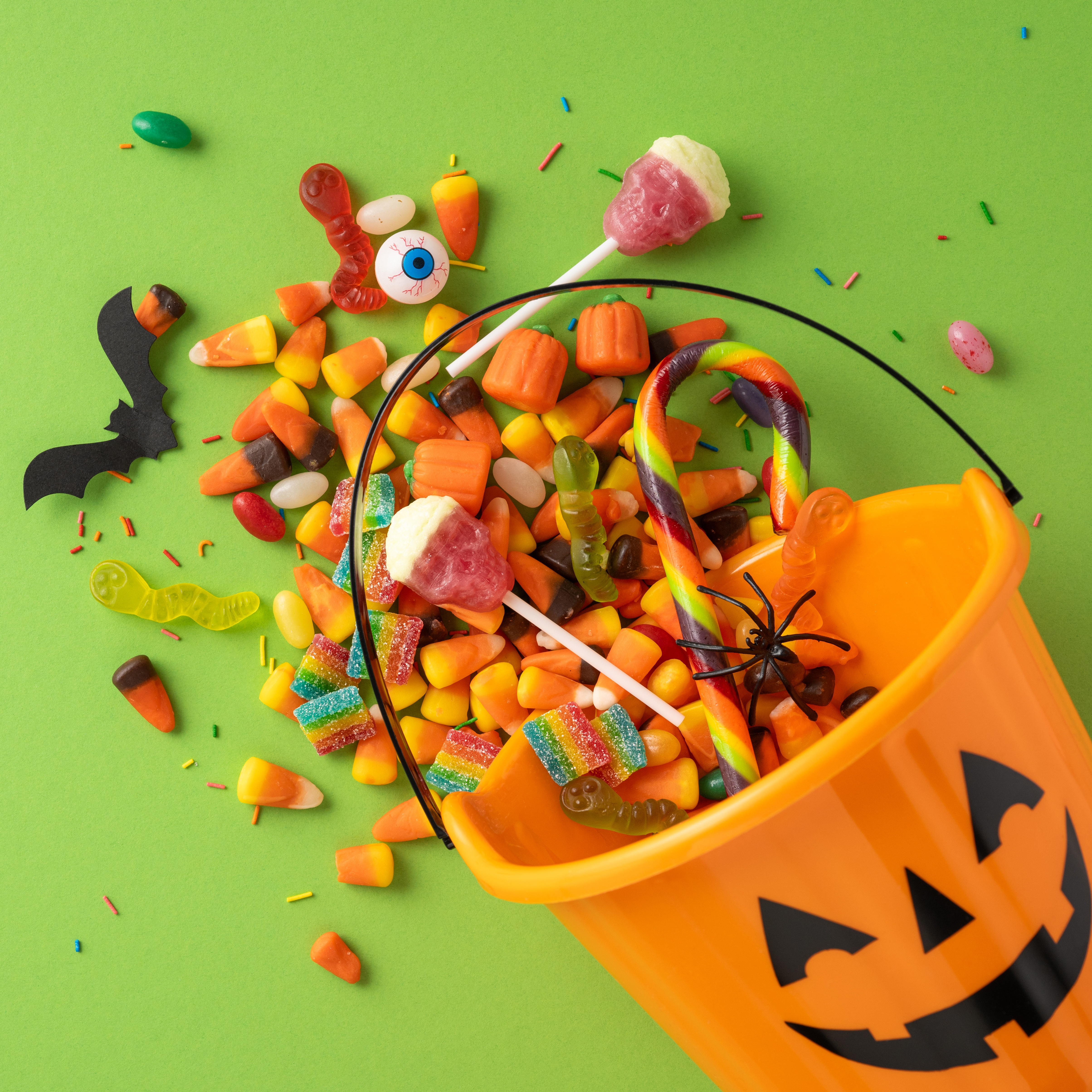 Oakland dental offices are giving kids money in exchange for candy