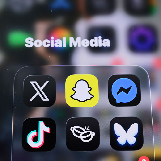 Why can't you stop scrolling on social media?