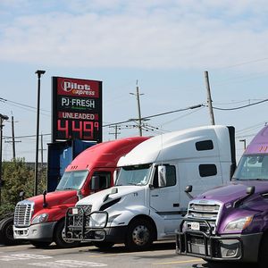 Gas prices ticking past $4 in Missouri and Illinois